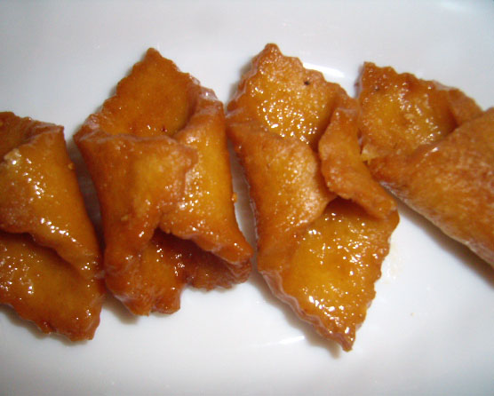 Pestiños con sabayón de vino generoso