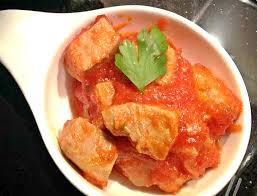 Atun con tomate