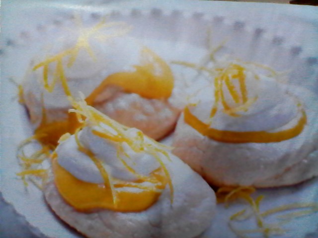 Cestini di meringa con lemon crud